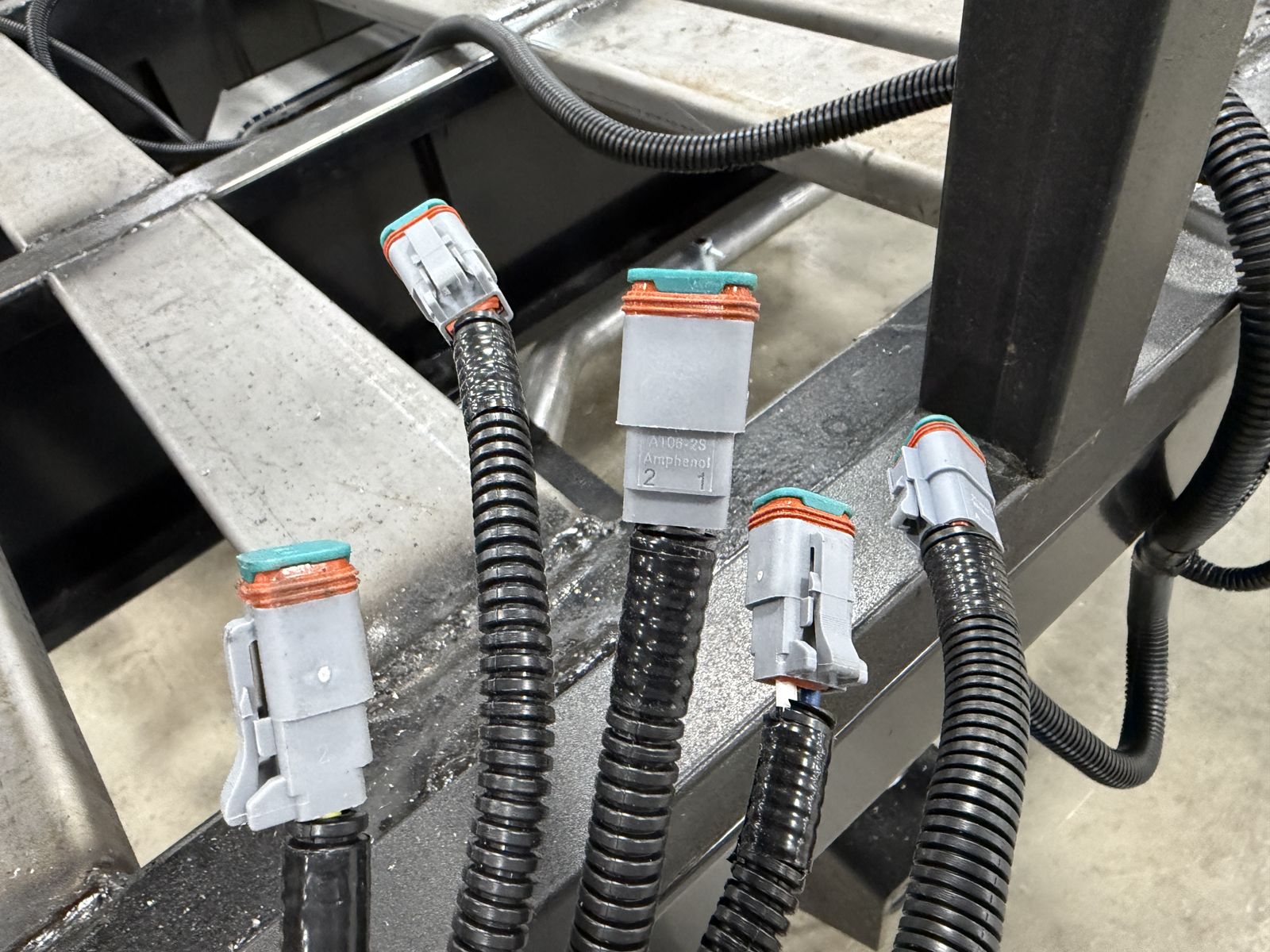 Watertight marine-grade wiring connectors